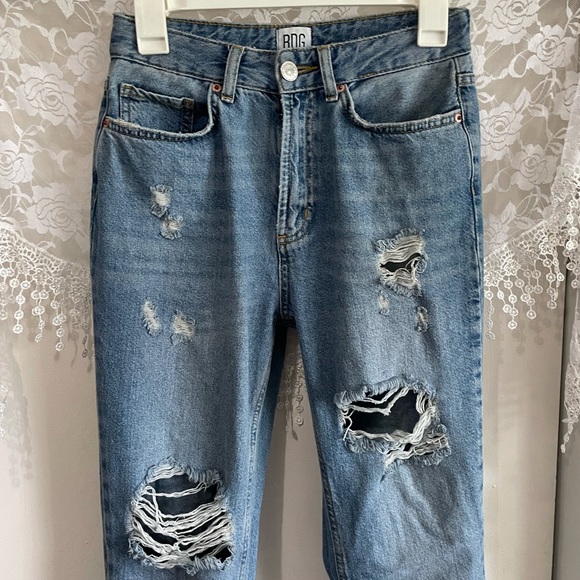 BDG High Rise Mom Jeans - Picture 5 of 5
